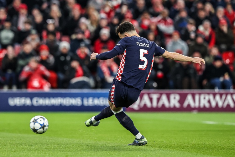 世界杯高清直播平台-罗马诺：佩里西奇想回国米，国米也想签回他，但埃因霍温不想放人