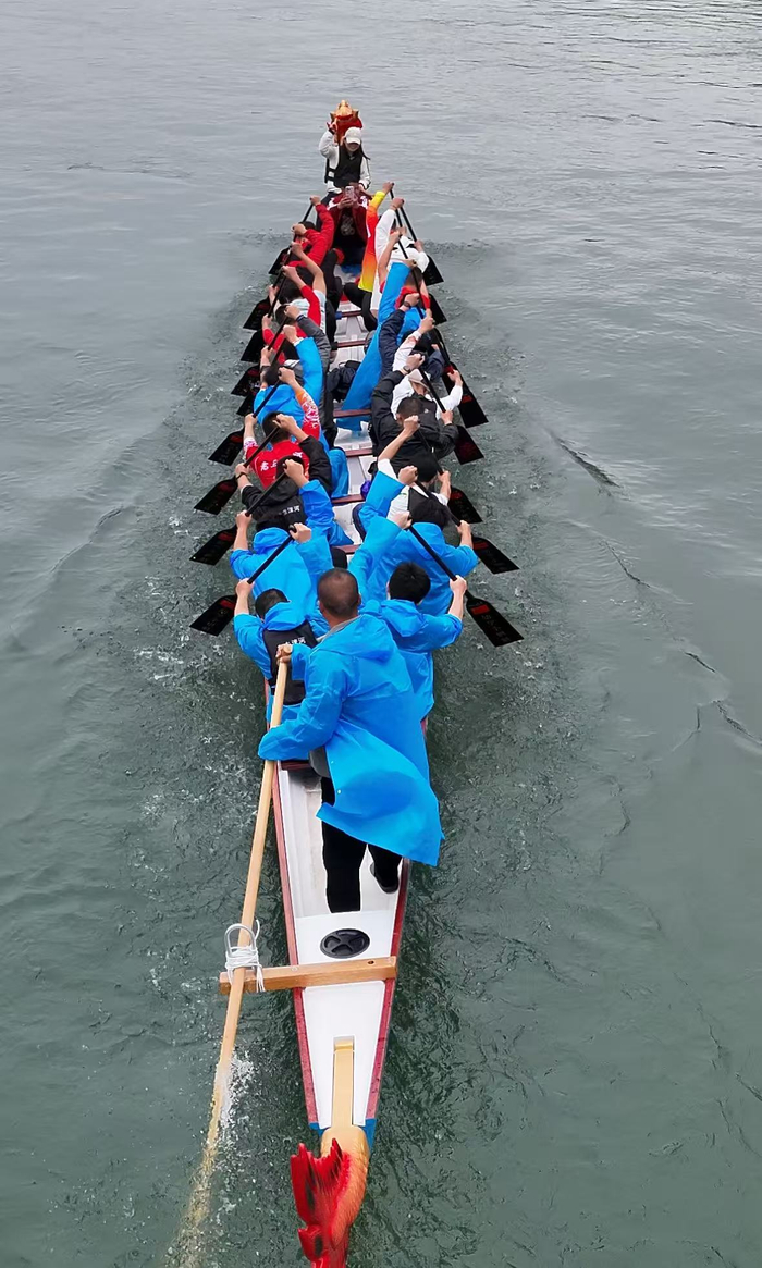 世界杯比赛直播入口-衡阳一女村干部加入“龙超”队担任鼓手：想当好定海神针，用行动证明女子能顶半边天|龙舟|衡阳市|湖南省|洣河村|霞流镇_新浪体育_新浪新闻